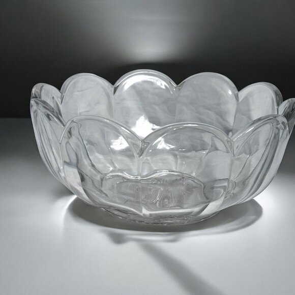 Antique JEFFERSON Krystol 8” diameter Scalloped Glass Serving Bowl - Picture 2 of 10